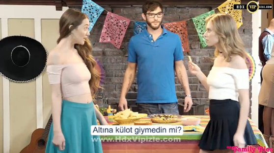 Aile Eğlencesinde Altına Külot Giymeyen Üvey Kardeşine Sulanıyor Türkçe Altyazılı