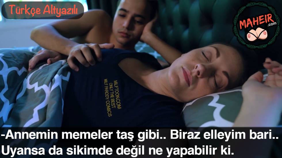 Sabah Uykudan Uyandığımda Oğlumu Göğüslerimi Ellerken Yakaladım